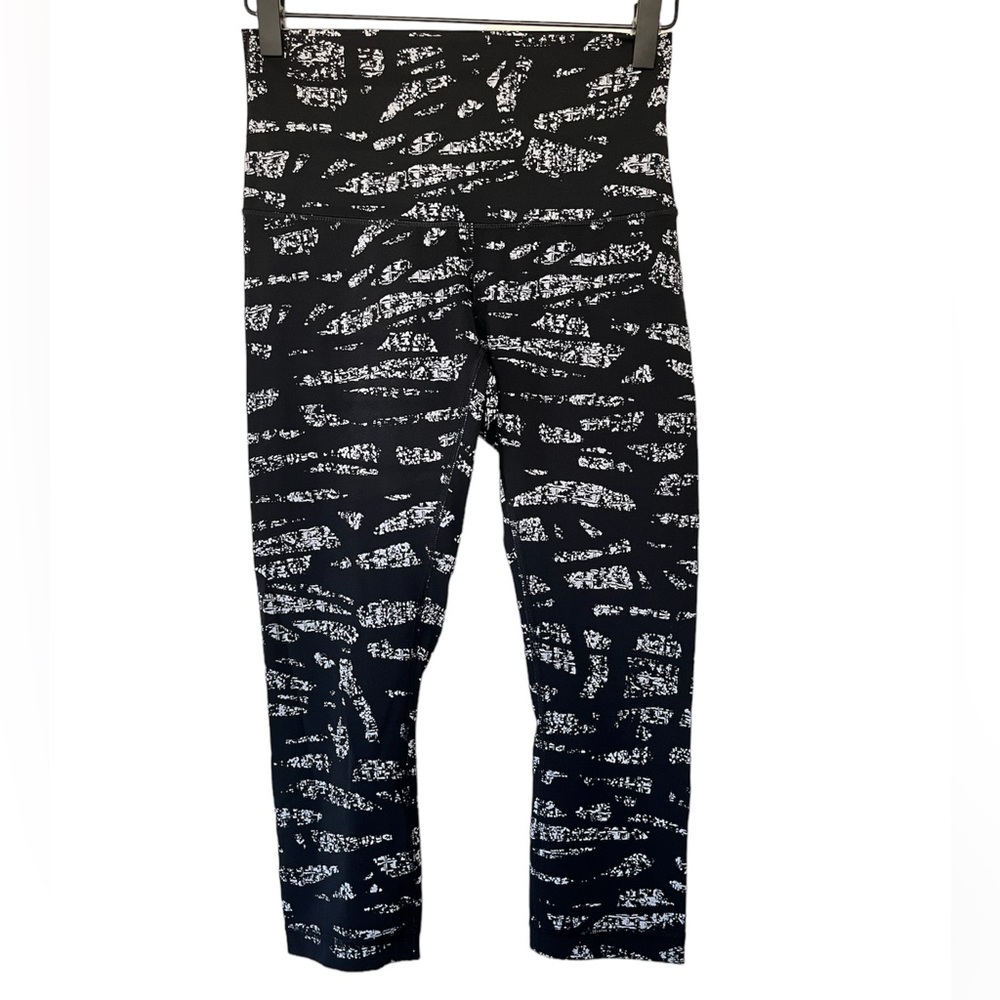 Lululemon wunder under high rise crop capri